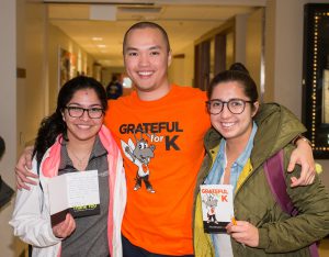 Students express their gratitude to Kalamazoo College donors by writing thank-you cards on Grateful for K Day.