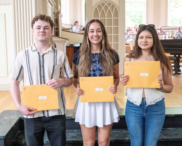 Three students receive honors at Stetson Chapel