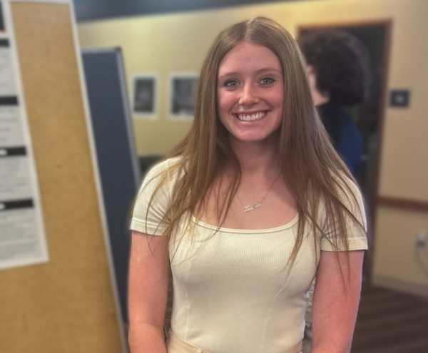 Summer research student Landrie Fridsma ’27