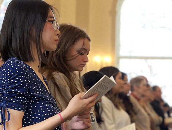Students gathered at Stetson Chapel