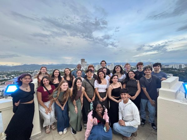 Students visit Monumento a los Heroes de la Restauracion on study abroad