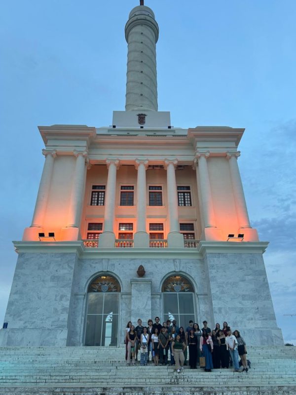 Visit to the Monumento a los Heroes de la Restauracion