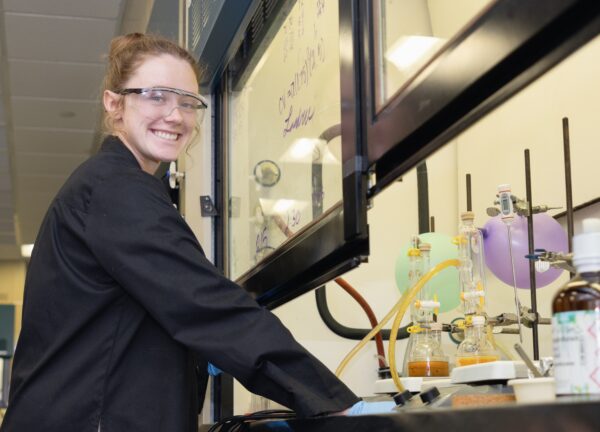 Student-athlete Landrie Fridsma '27 working in the summer lab of Dwight Williams