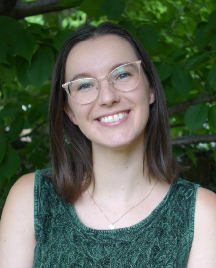 Portrait of Alyssa VanHaitsma Kotva