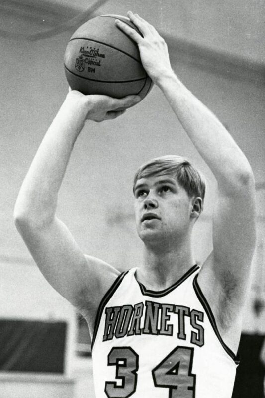 Jim Peters playing basketball