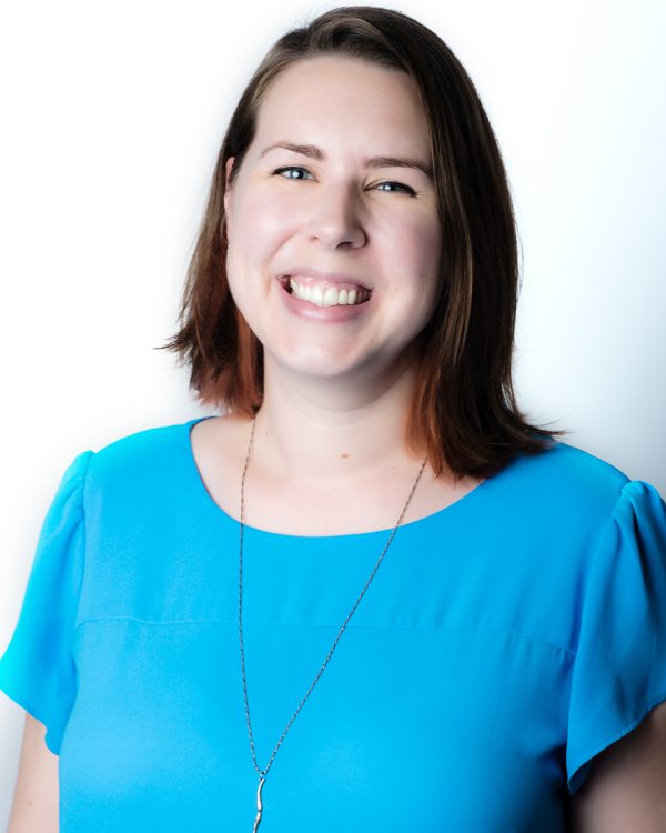 A professional headshot of featured alum donor, Anny Price, class of 2005.