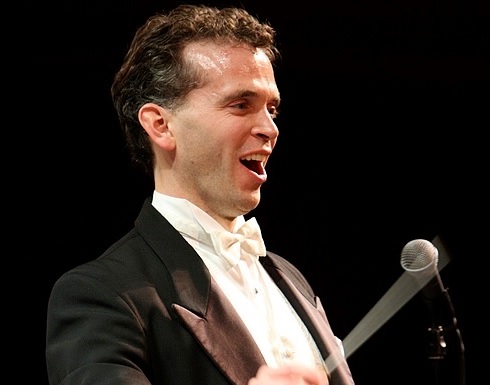 BachFest Christmas! a Major Debut for New Music Director