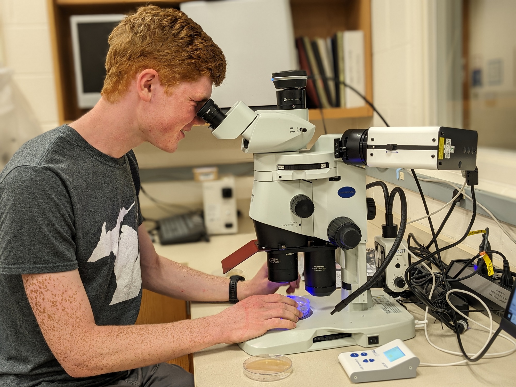 Microscope Empowers New Research, Teaching - News and Events
