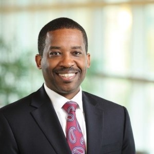 2022 Commencement Speaker Bronson Healthcare President and Chief Executive Officer Bill Manns_showcase