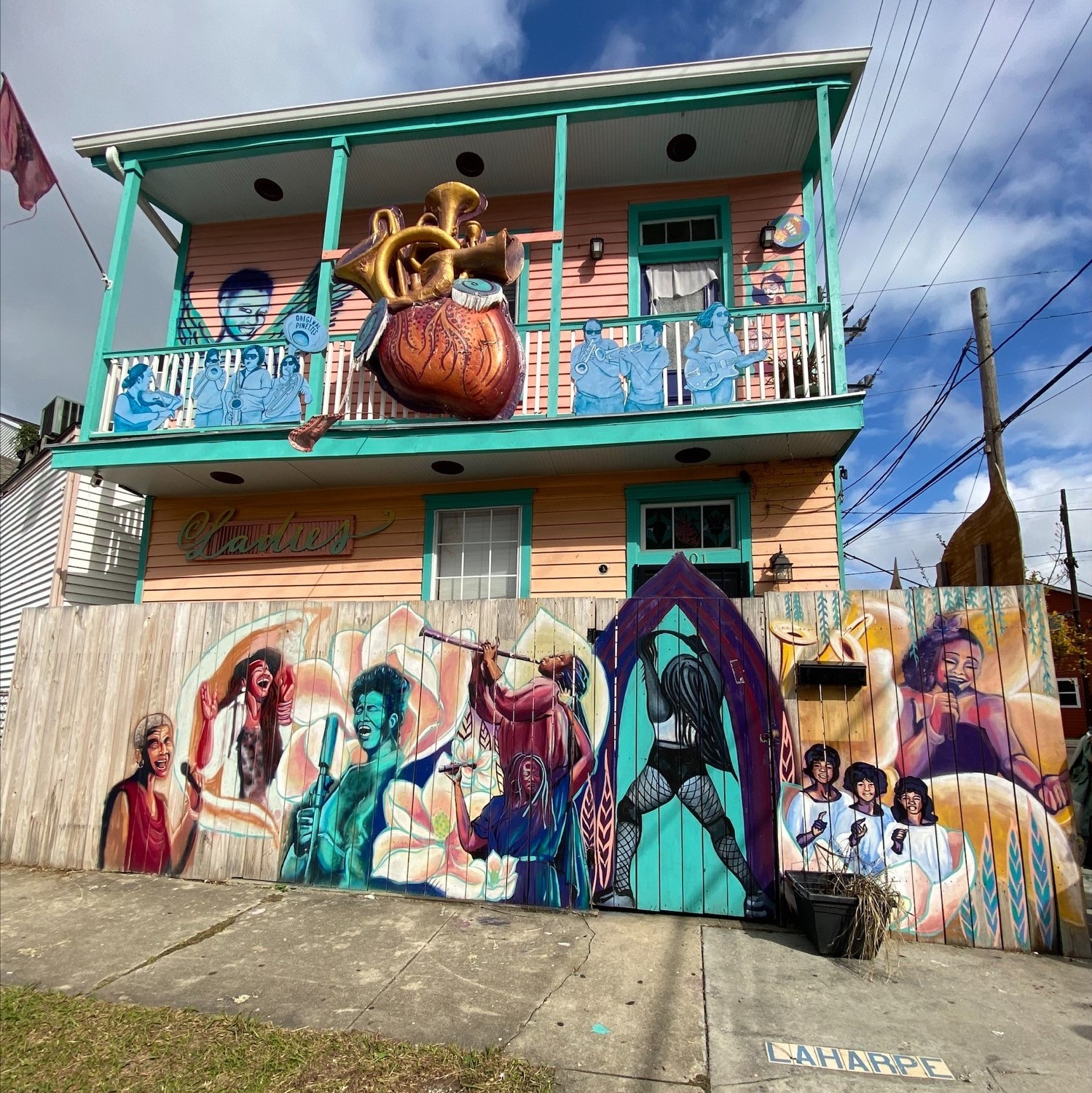 HILL in New Orleans_showcase